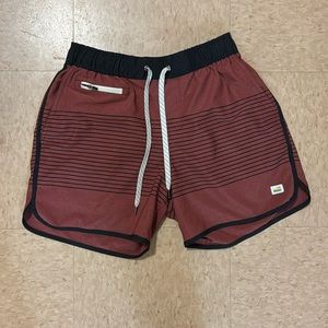 Vuori Banks Short 5” Size Small